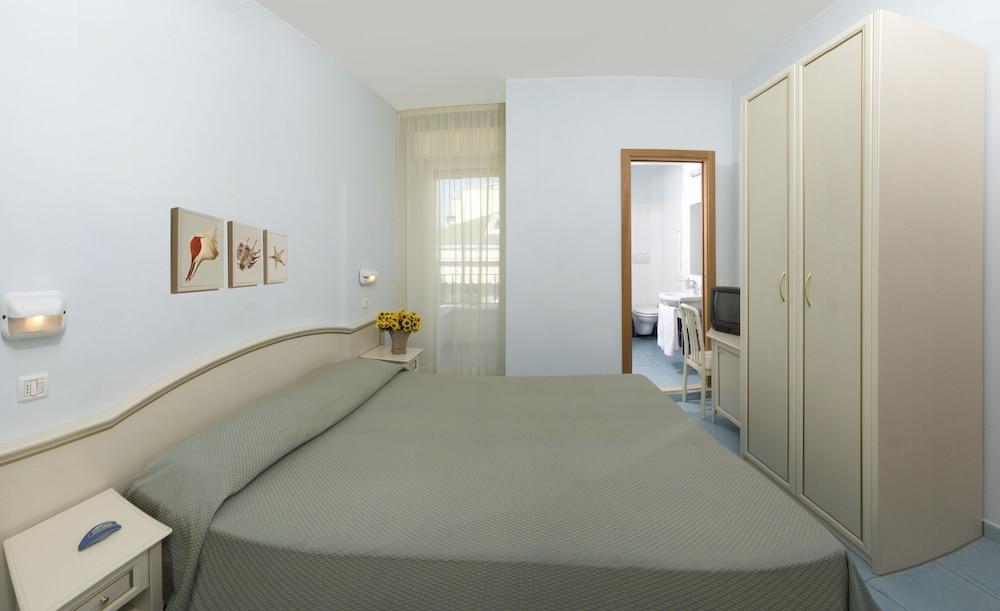 Hotel Belmar Cattolica Kültér fotó